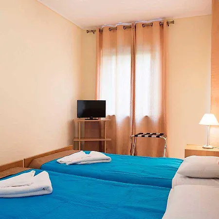 Stefanakis &